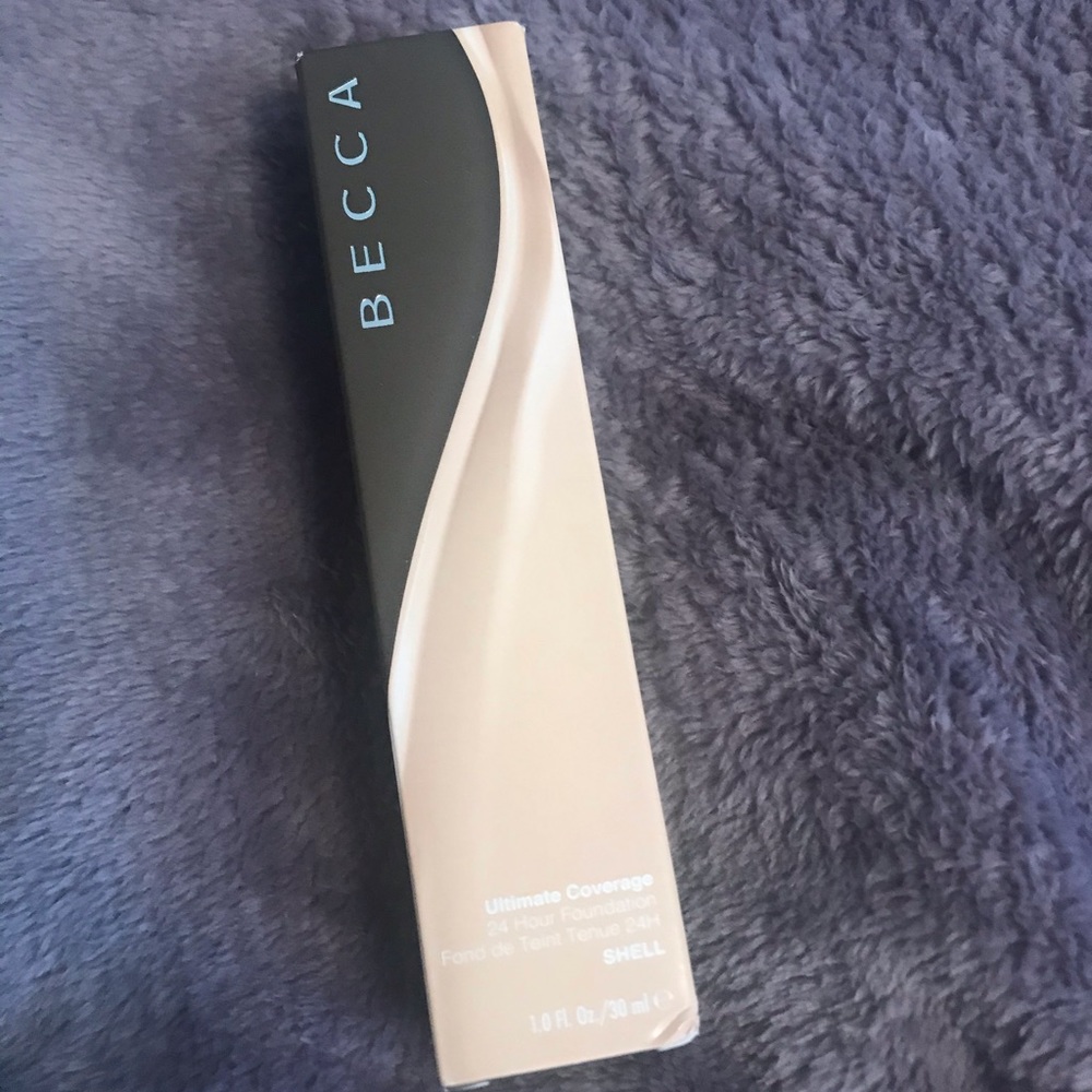 Becca ultimate coverage 24 hour foundation